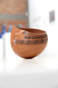 Mata Ortiz Keramik – Gebogenes Stück – Huichol Art – Marakame