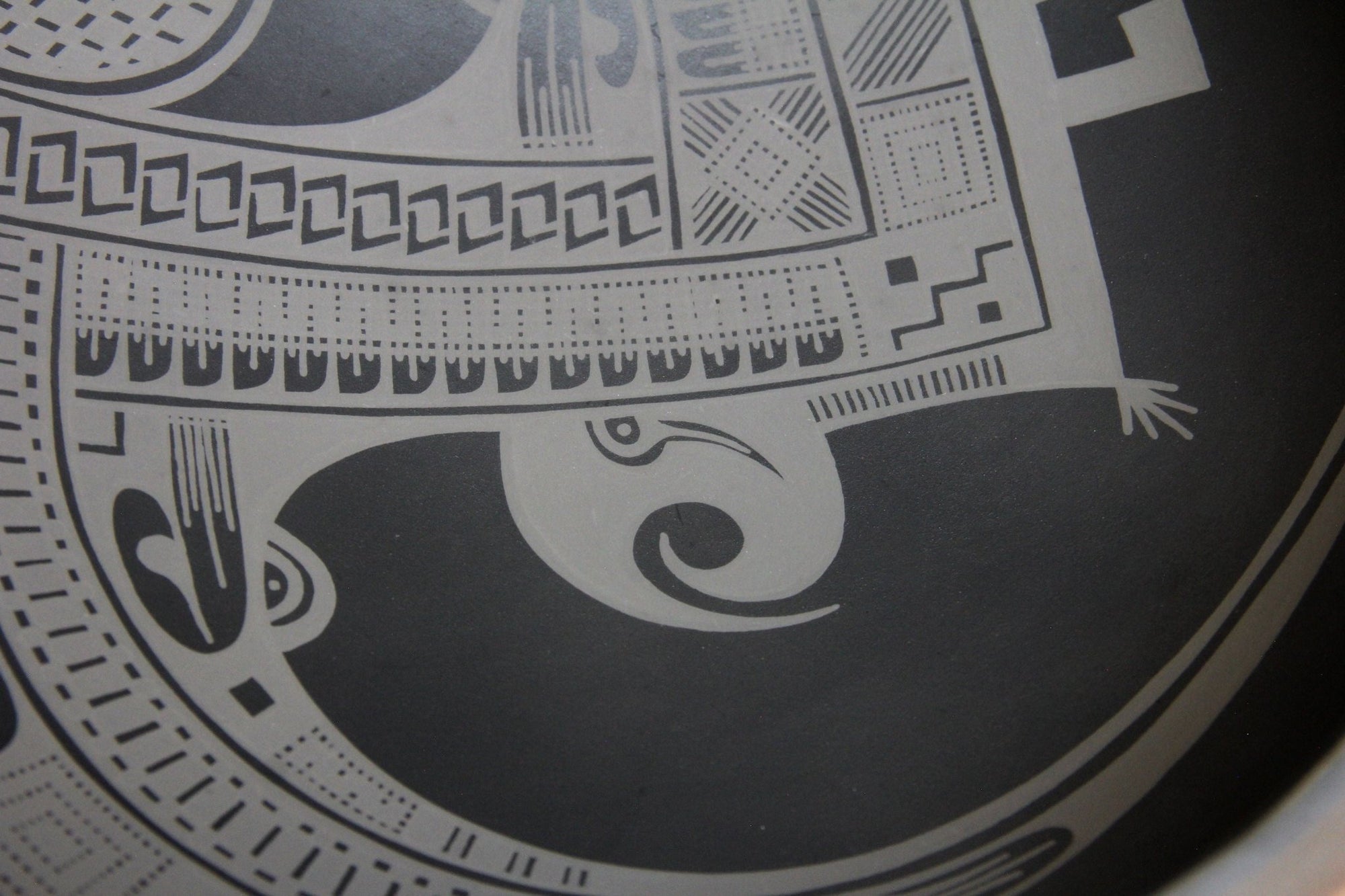 Mata Ortiz Ceramics - Black Plate I - Huichol Art - Marakame