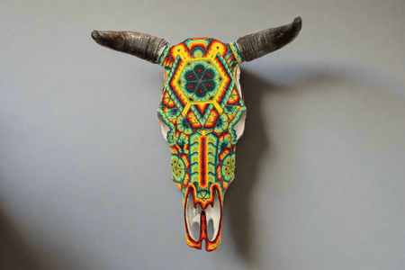 Kuhschädel Huichol Art - Niwetsika - Huichol Art - Marakame