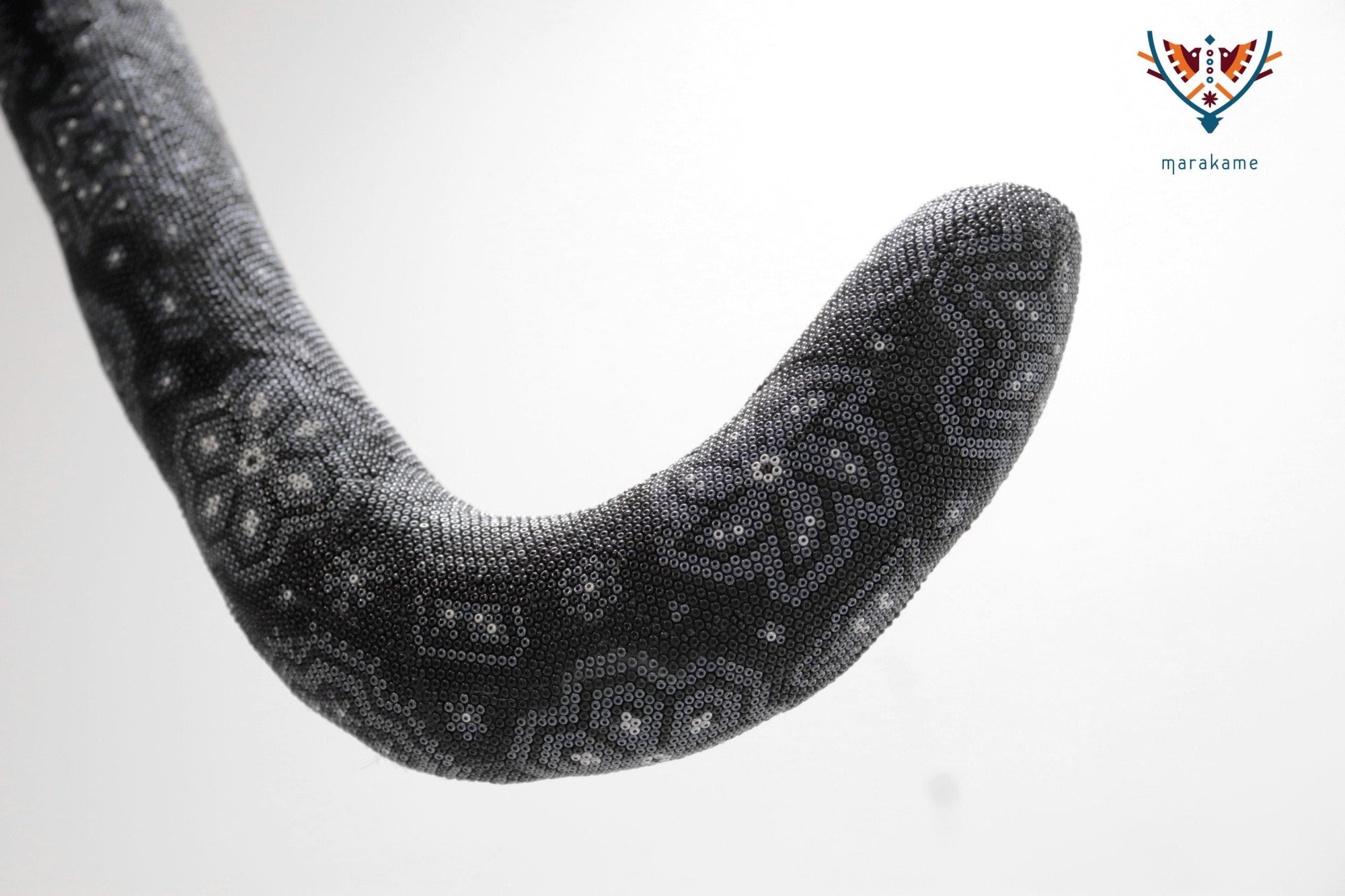 Escultura Arte Huichol - Jaguar en tronco - Ewatame - Arte Marakame