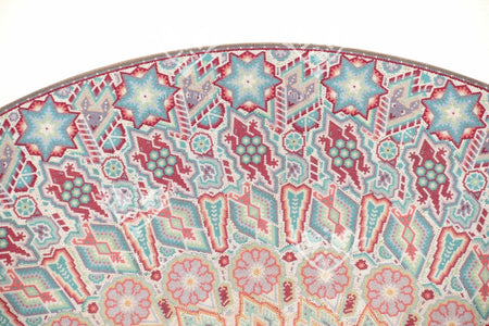 Nierika vom Chaquira Huichol Circle – Maku tusá – Weiße Erde von Wirikuta – 120 cm. - Huichol-Kunst - Marakame