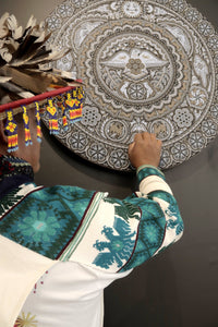 Nierika de Chaquira Huichol Circle - Tuutú huiyari - The path of the peyote - 78 cm. - 2025 - Marakame Art