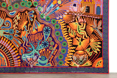 Nierika de Estambre Huichol Gemälde – Marakame – 244 x 122 cm. - Huichol-Kunst - Marakame