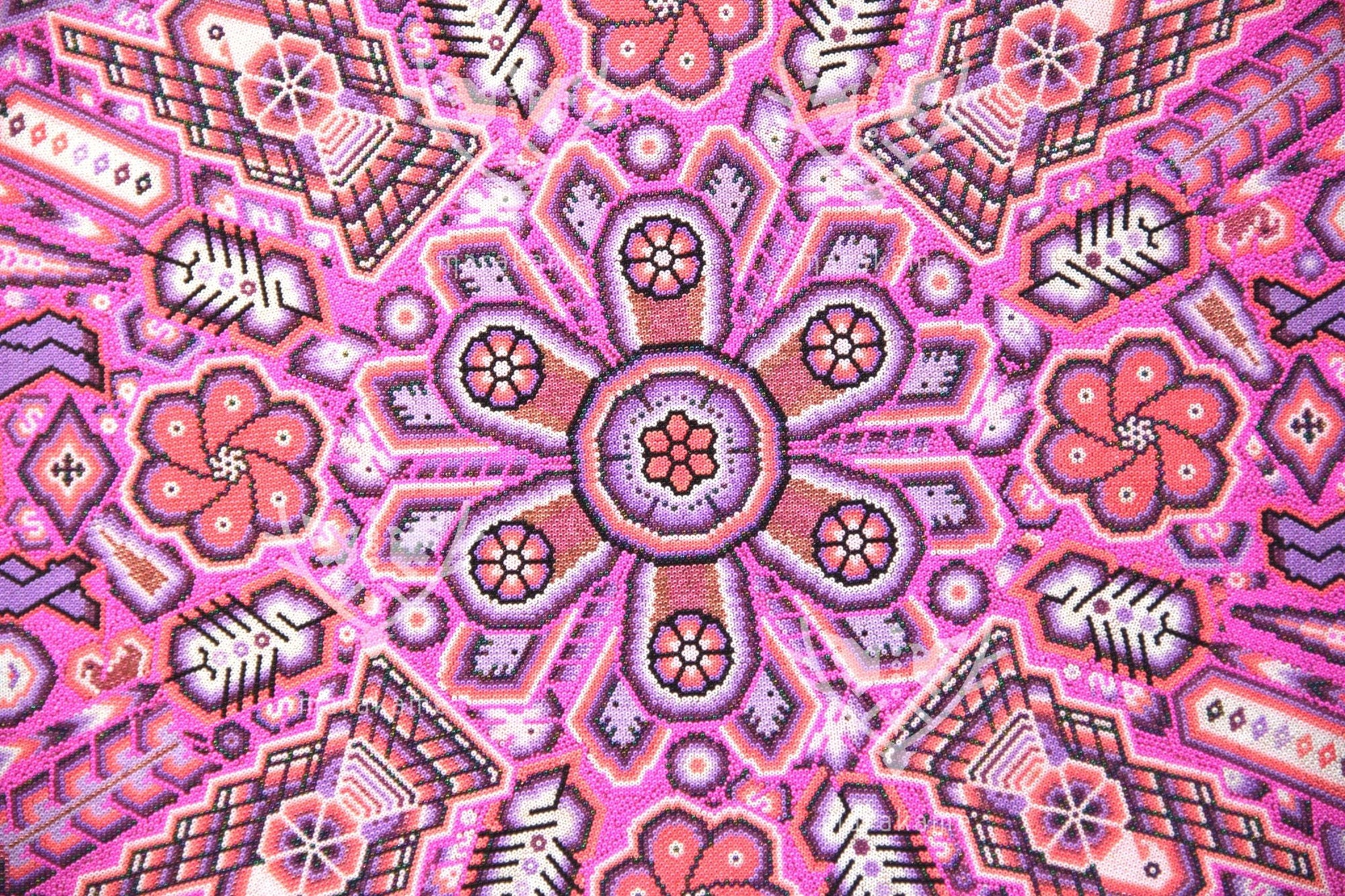 Prevendita - Nierika de Chaquira Huichol Circle - Tuutú muwieri Wirikuta - Peyote piumato proveniente dal luogo sacro dove nasce il peyote - 120 cm. - Arte Huichol - Marakame