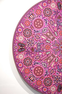 Prevendita - Nierika de Chaquira Huichol Circle - Tuutú muwieri Wirikuta - Peyote piumato proveniente dal luogo sacro dove nasce il peyote - 120 cm. - Arte Huichol - Marakame