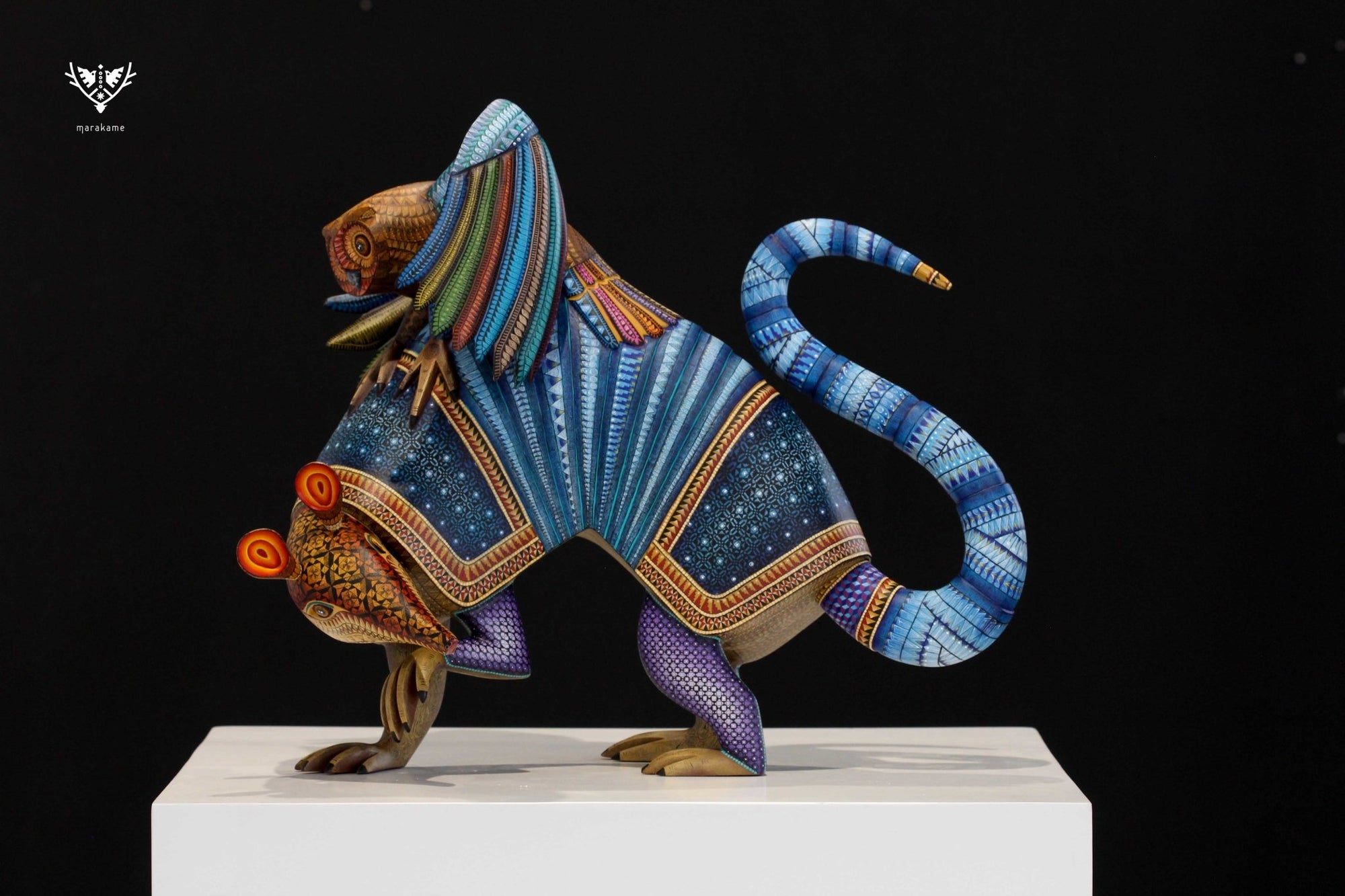 Alebrije - Armadillo con búho - Arte Huichol - Marakame