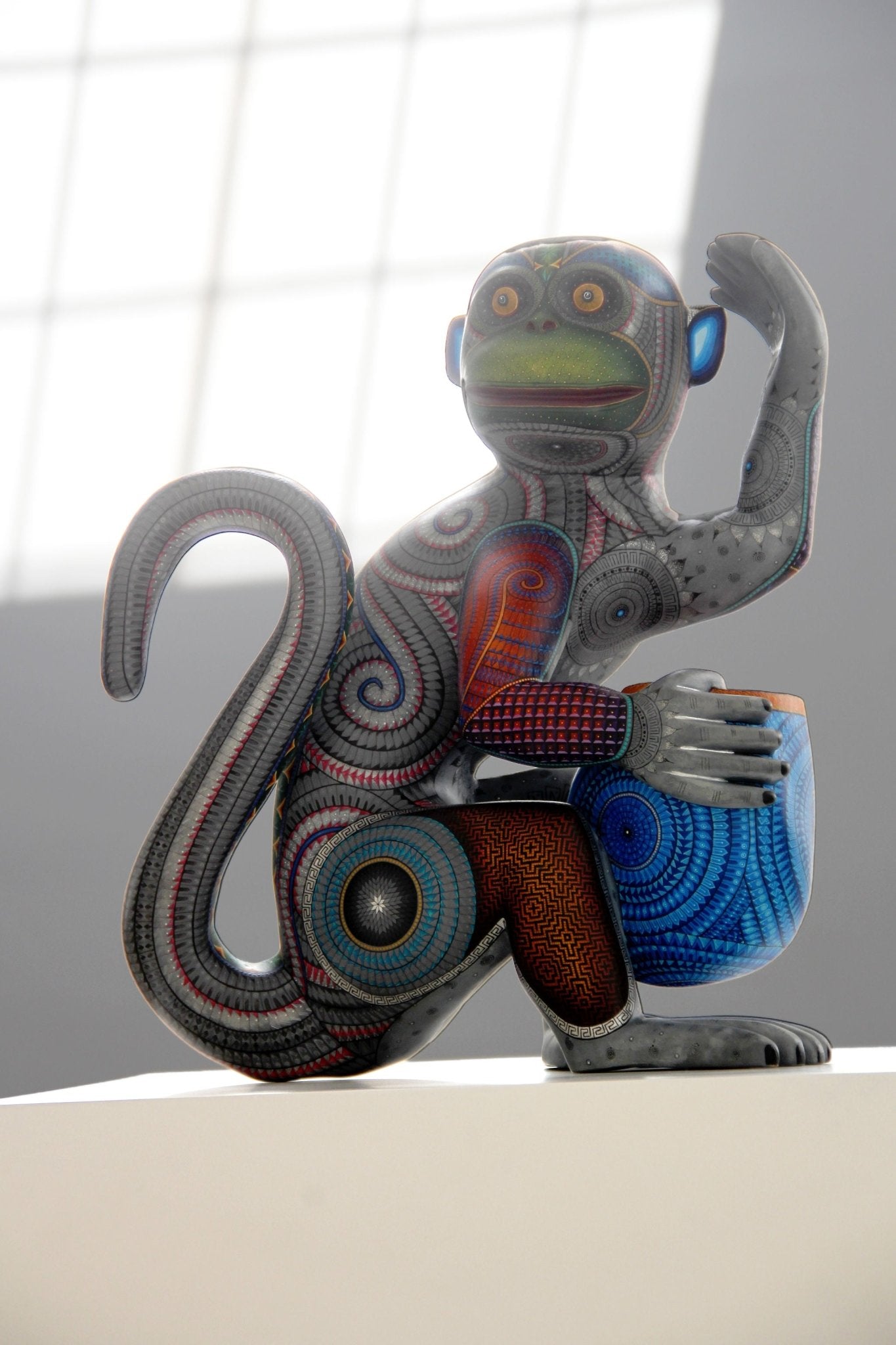 Alebrije – Chango mit seinem Topf – Huichol Art – Marakame