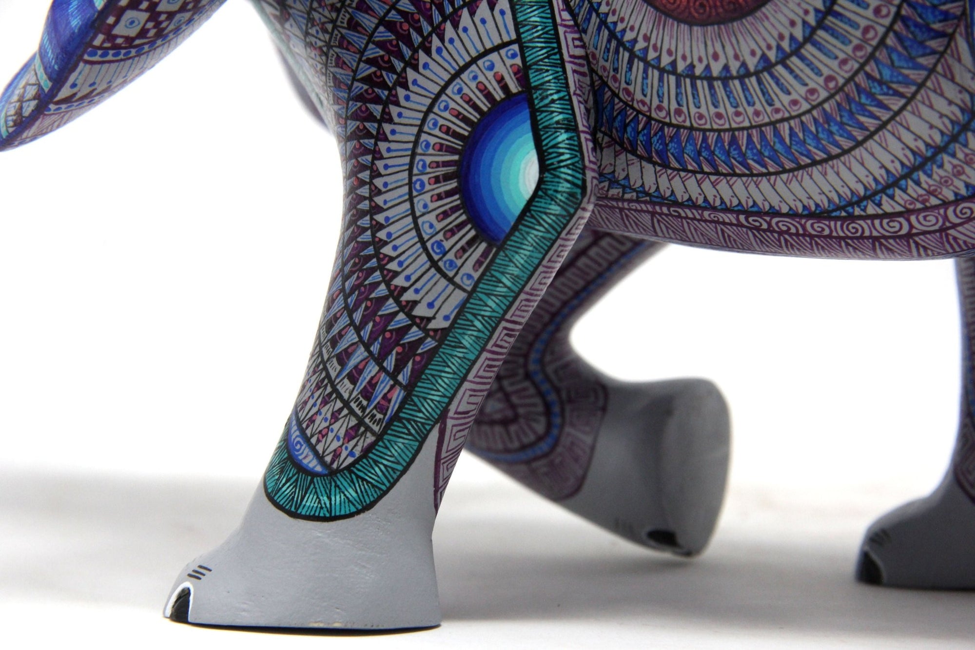 Elefant Alebrije - Ngola - Huichol Art - Marakame
