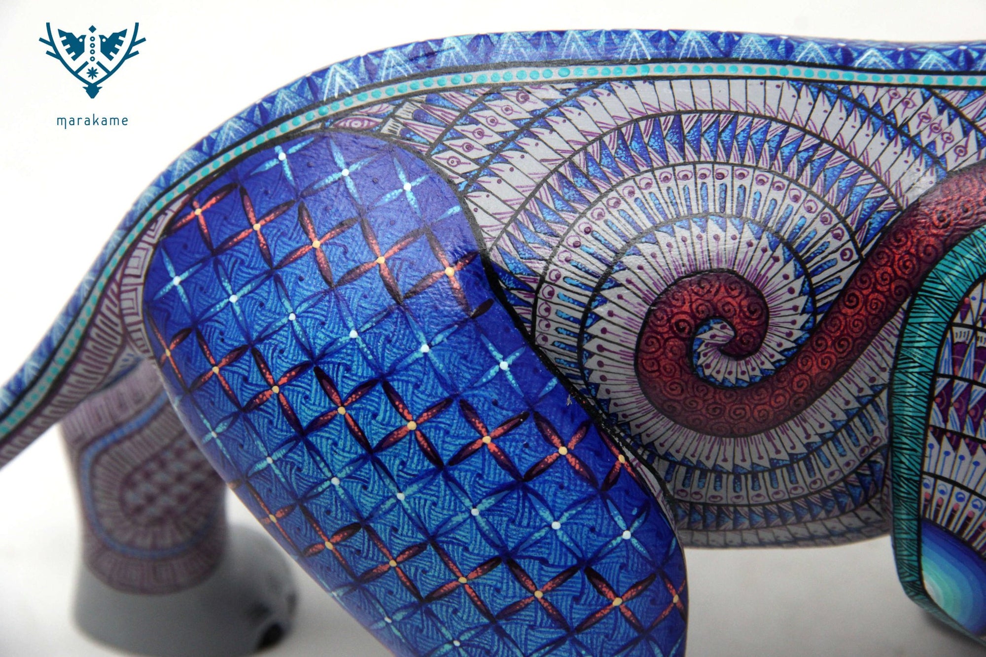 Elefant Alebrije - Ngola - Huichol Art - Marakame