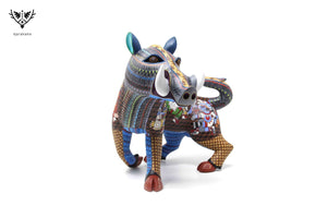Wild boar alebrije - Bihui gui'xhi '- Huichol art - Marakame