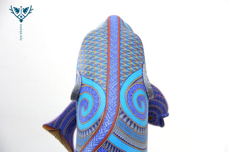 Alebrije - Oso ancestral con pez - Arte Huichol - Marakame