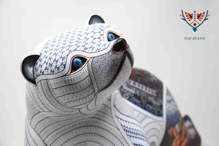 Alebrije Oso polar - Namboolo' - Arte Huichol - Marakame