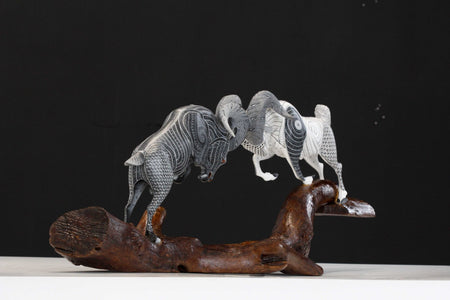 Alebrije - Cimarrones Fight - Huichol Art - Marakame