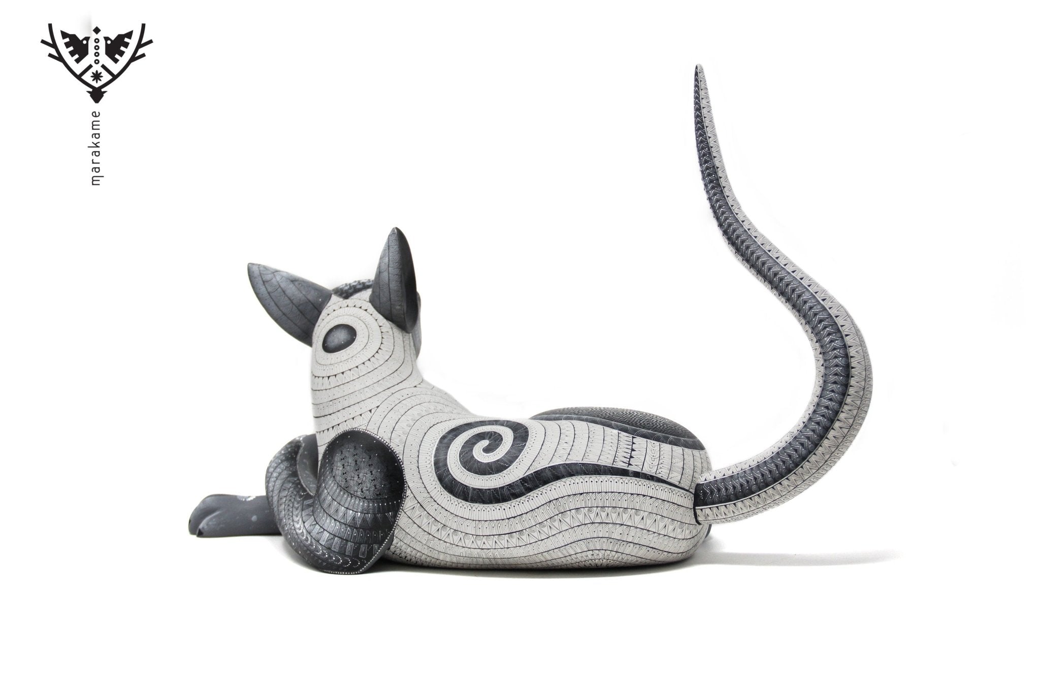 Alebrije - Perro echado - Arte Huichol - Marakame