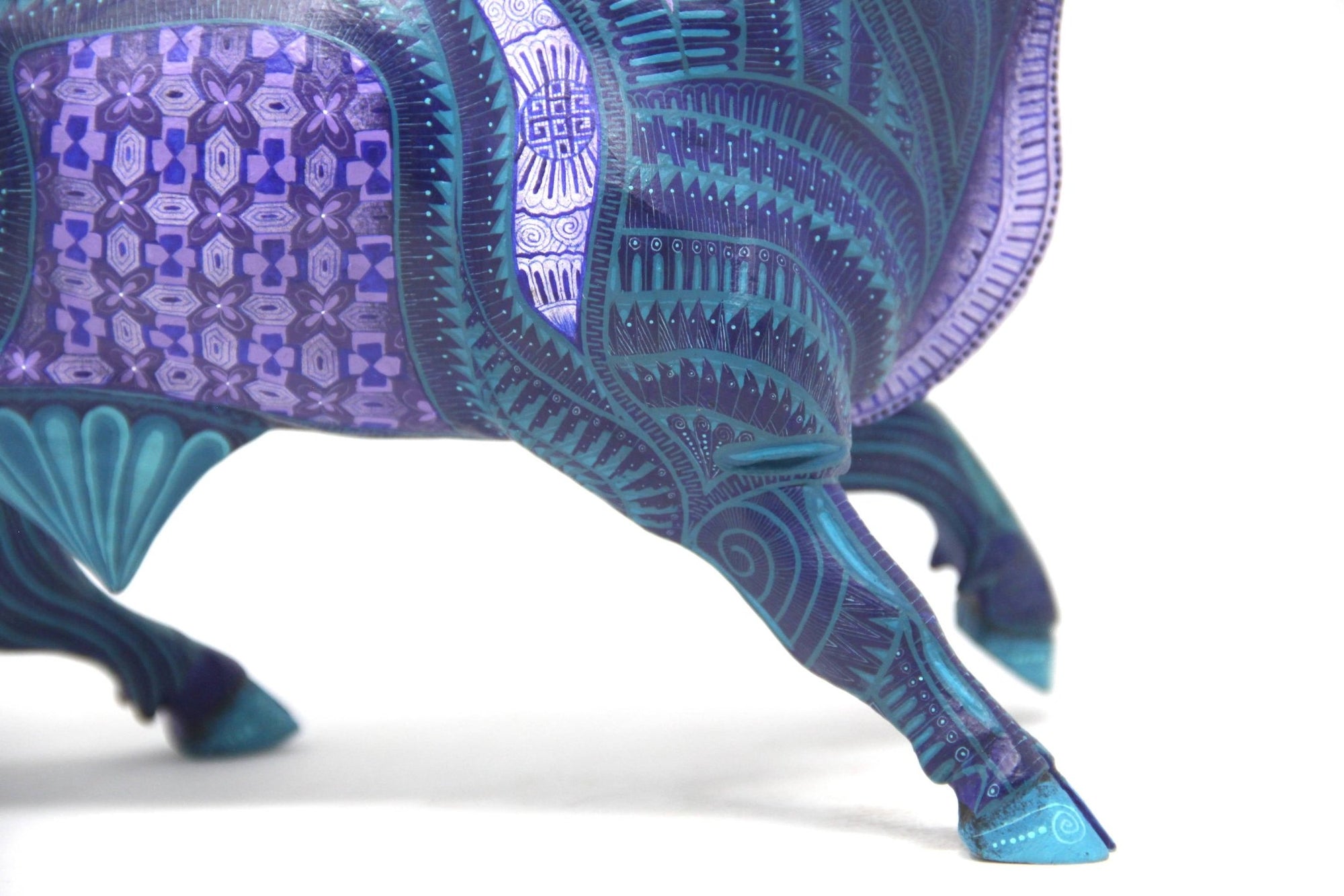 Alebrije Bull - Yuze I - Huichol Art - Marakame