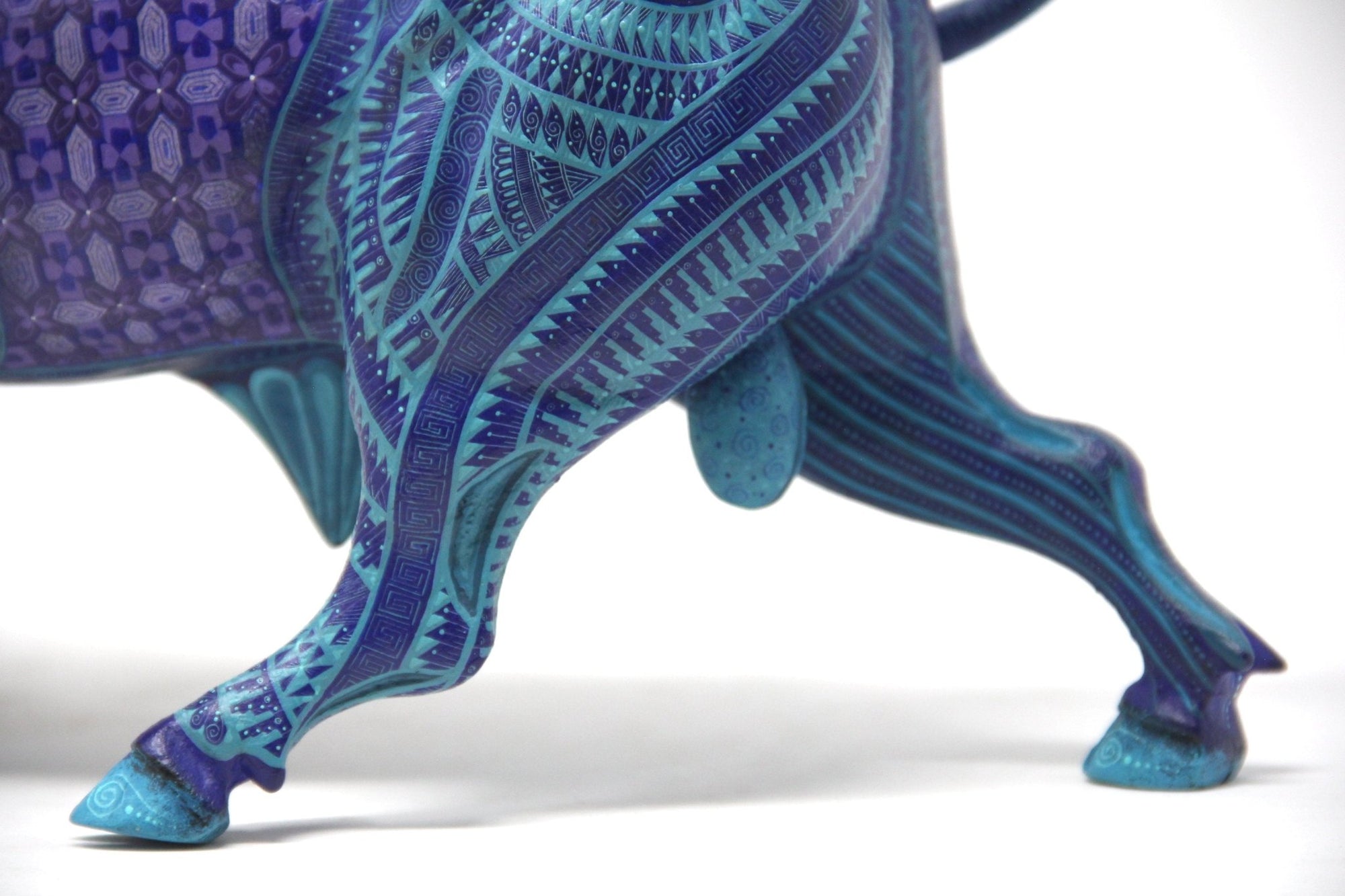 Alebrije Bull - Yuze I - Huichol Art - Marakame