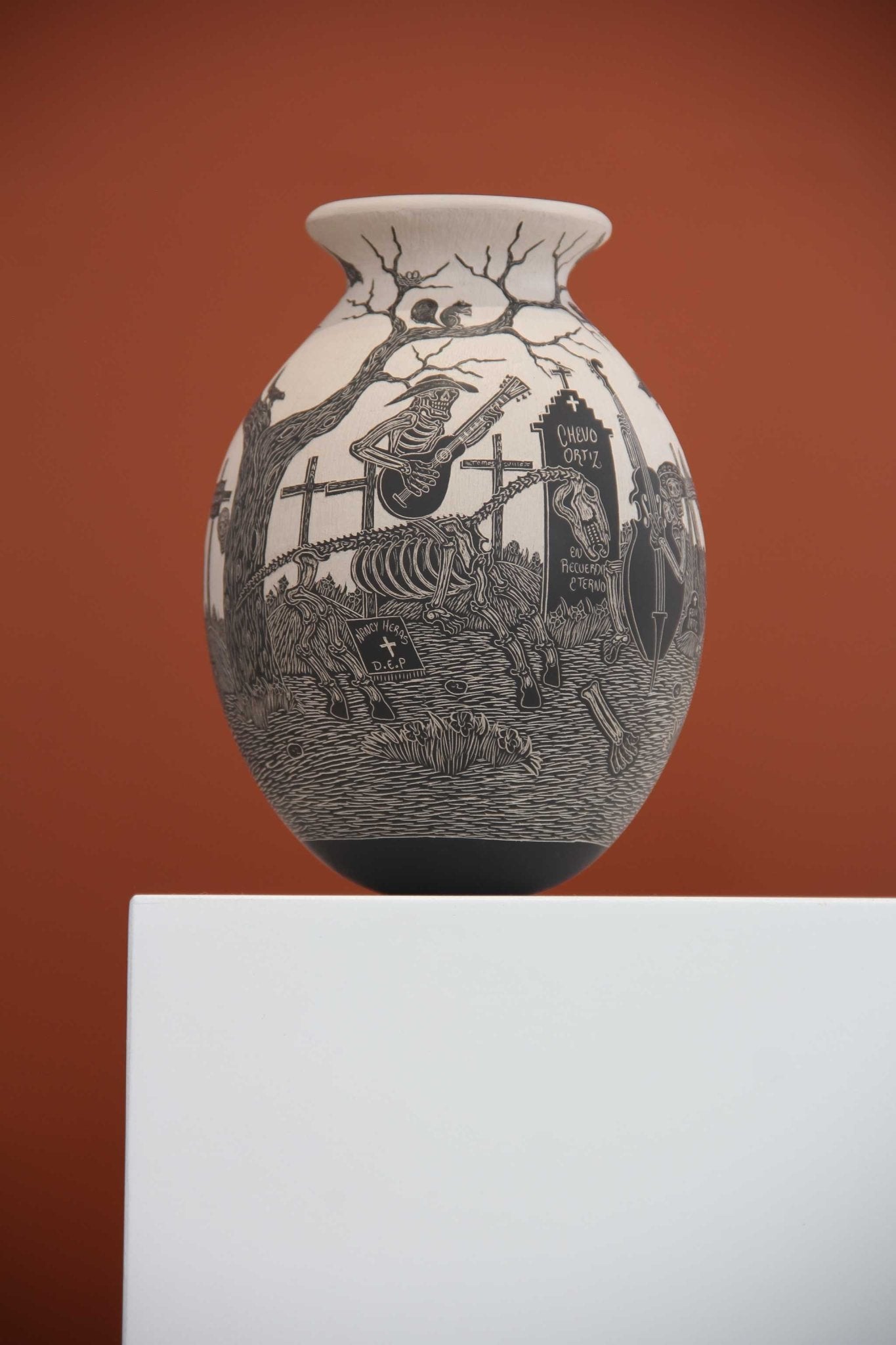Ceramica Mata Ortiz - Danza nel Pantheon - Giorno - Arte Huichol - Marakame