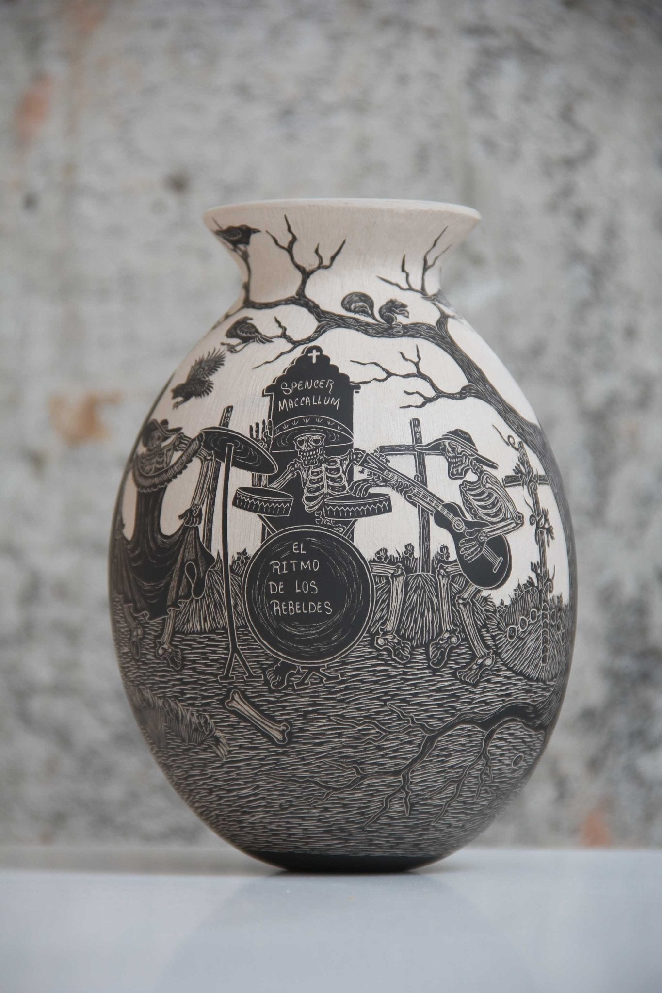 Ceramica Mata Ortiz - Cimitero Inquieto - Giorno - Arte Huichol - Marakame