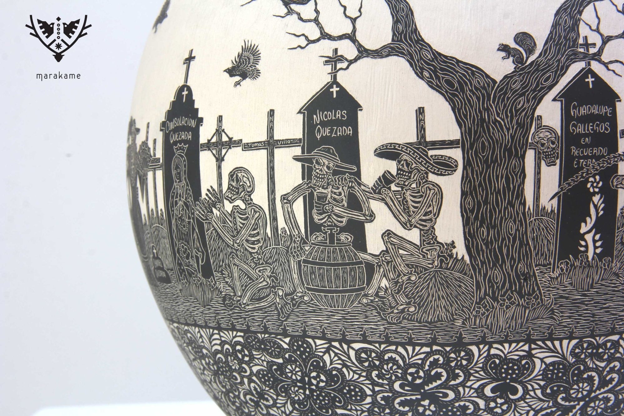 Mata Ortiz Keramik – Tag der Toten, der Rhythmus der Rebellen – Meisterwerk – Huichol-Kunst – Marakame