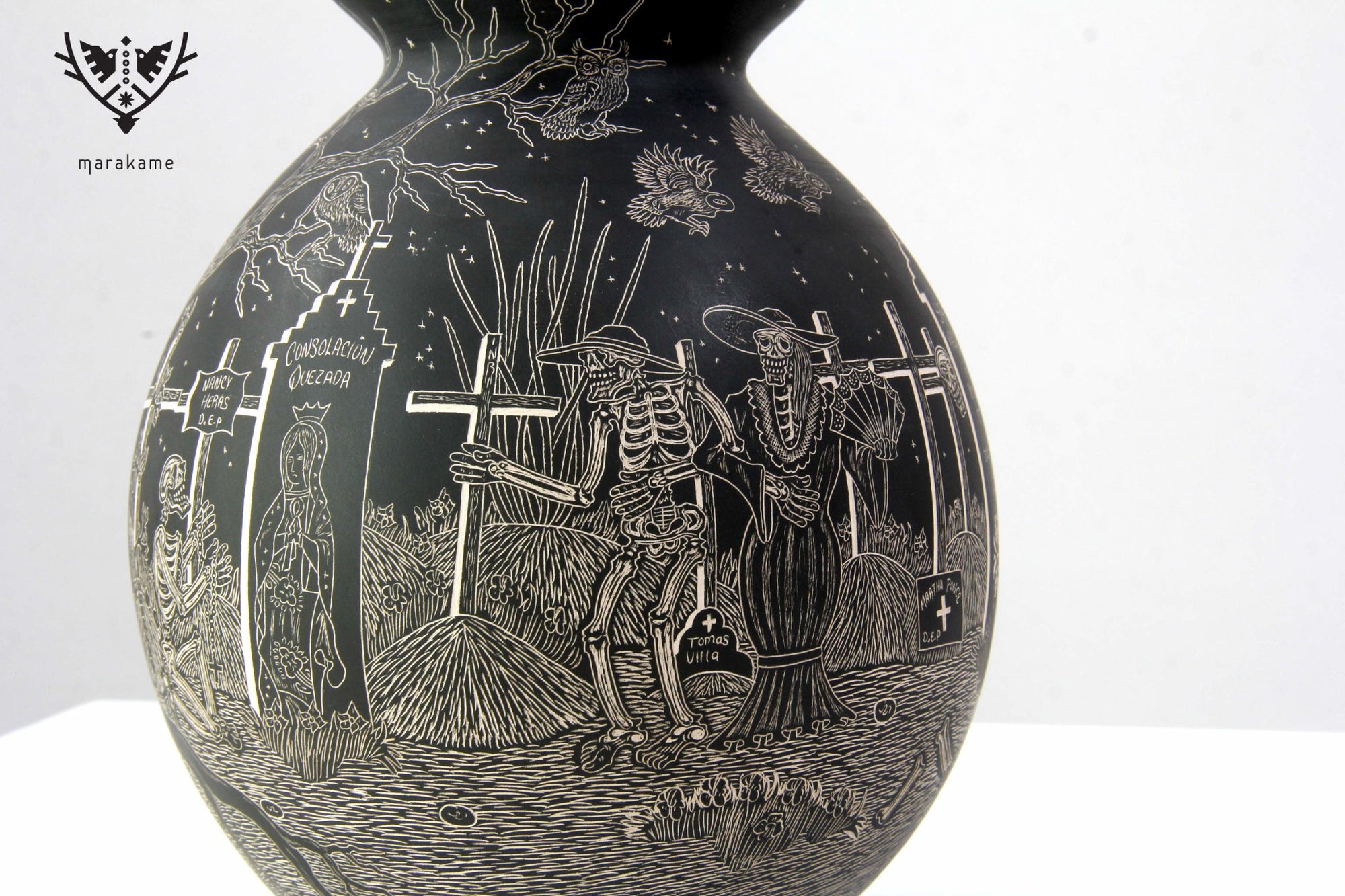 Cerámica de Mata Ortiz - Día de Muertos - Panteón de noche - Arte Huichol - Marakame