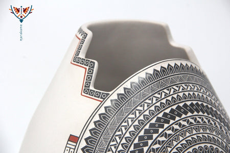 Ceramica di Mata Ortiz - Piatto e vaso dittico - Arte Huichol - Marakame