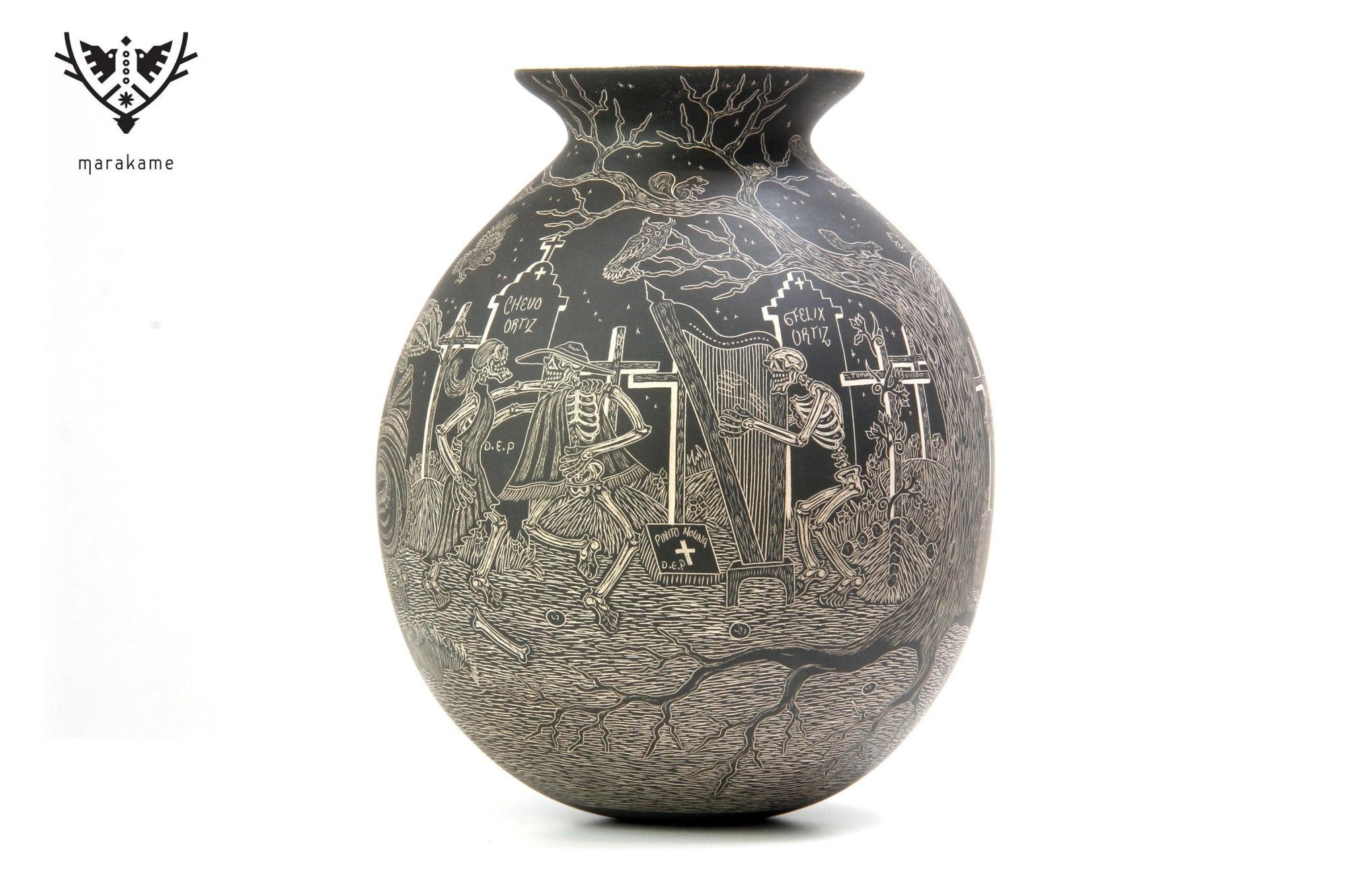 Mata Ortiz ceramic -Night of the dead, owl flying at night - Huichol art - Marakame