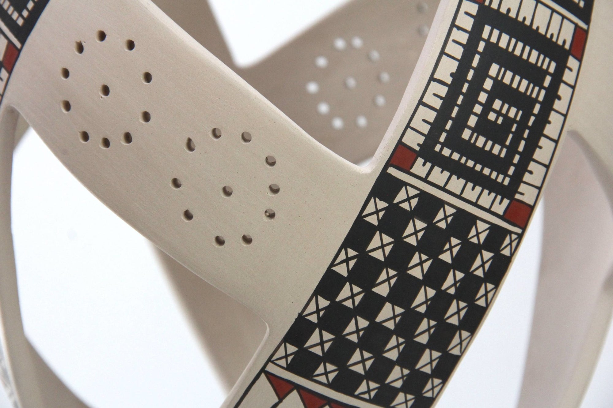 Mata Ortiz Ceramics - Contemporary piece IV - Huichol Art - Marakame