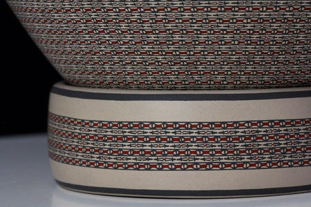 Keramik von Mata Ortiz - Großes Wettbewerbsstück mit Sgraffito - Huichol-Kunst - Marakame
