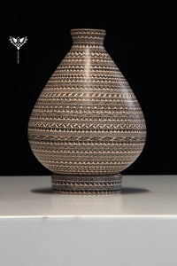 Mata Ortiz ceramics - Fine sgraffito medium piece - Huichol art - Marakame