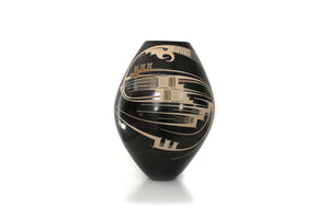 Mata Ortiz Keramik - Handbemaltes schwarzes Stück - Huichol-Kunst - Marakame