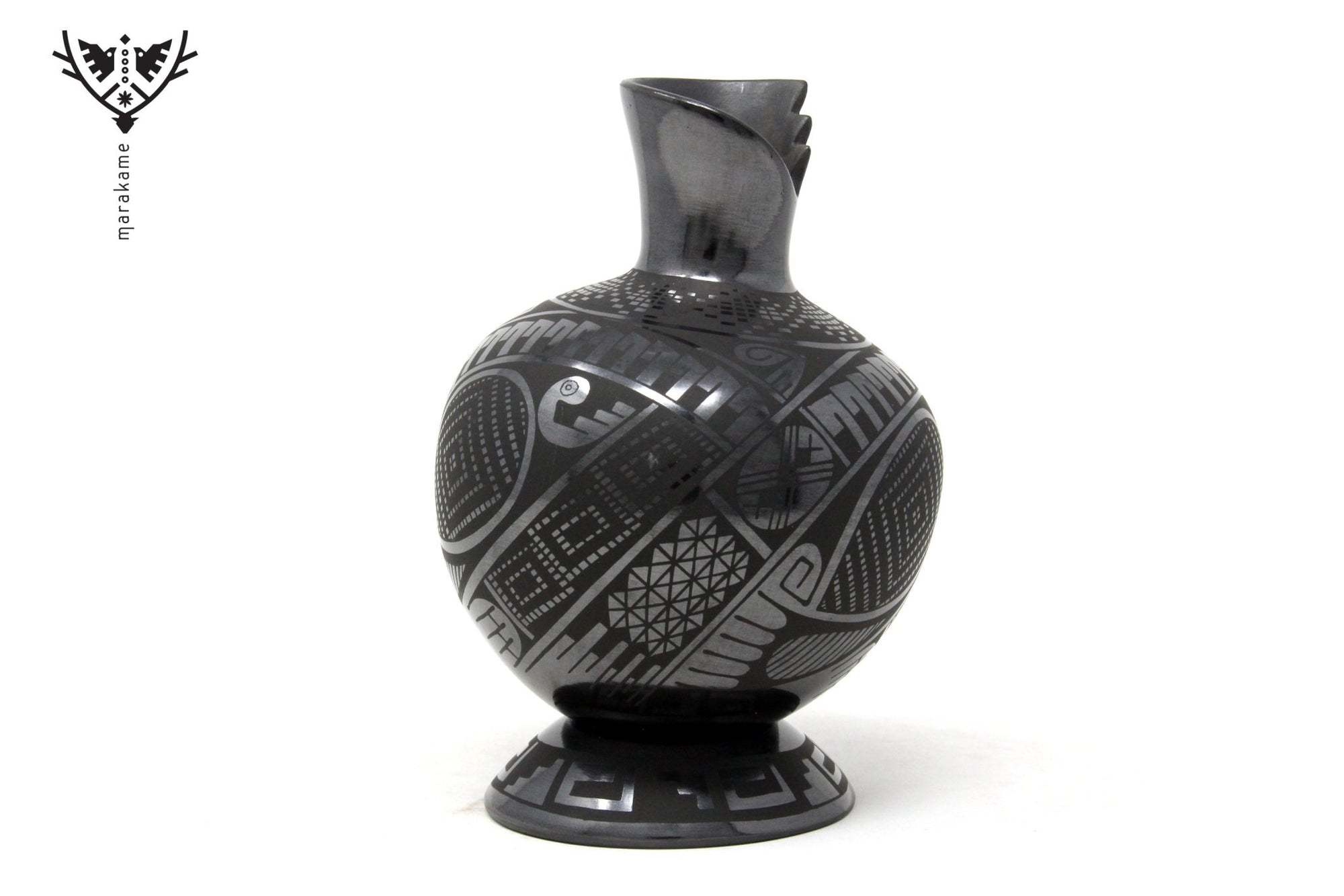 Mata Ortiz ceramics - Small black piece III - Huichol art - Marakame