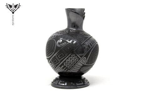 Mata Ortiz ceramics - Small black piece III - Huichol art - Marakame