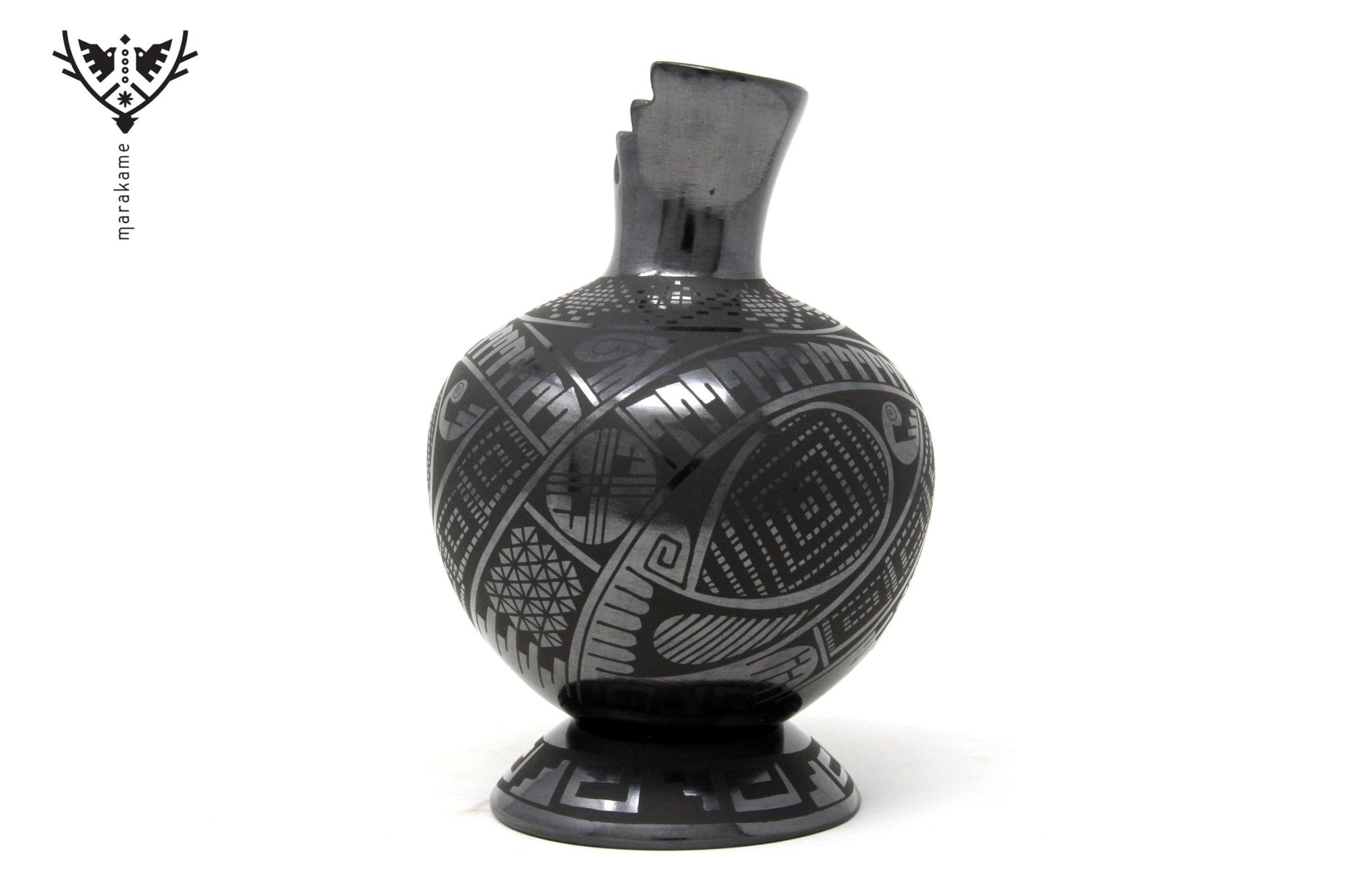 Mata Ortiz ceramics - Small black piece III - Huichol art - Marakame