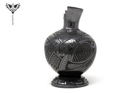 Mata Ortiz ceramics - Small black piece III - Huichol art - Marakame