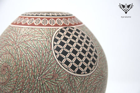 Ceramica Mata Ortiz - Fine Painted Piece II - Huichol Art - Marakame
