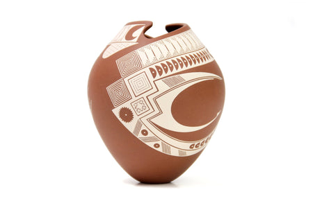 Mata Ortiz Ceramics - Red Piece - Huichol Art - Marakame