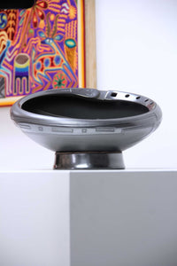 Mata Ortiz Ceramics - Black Plate - Huichol Art - Marakame