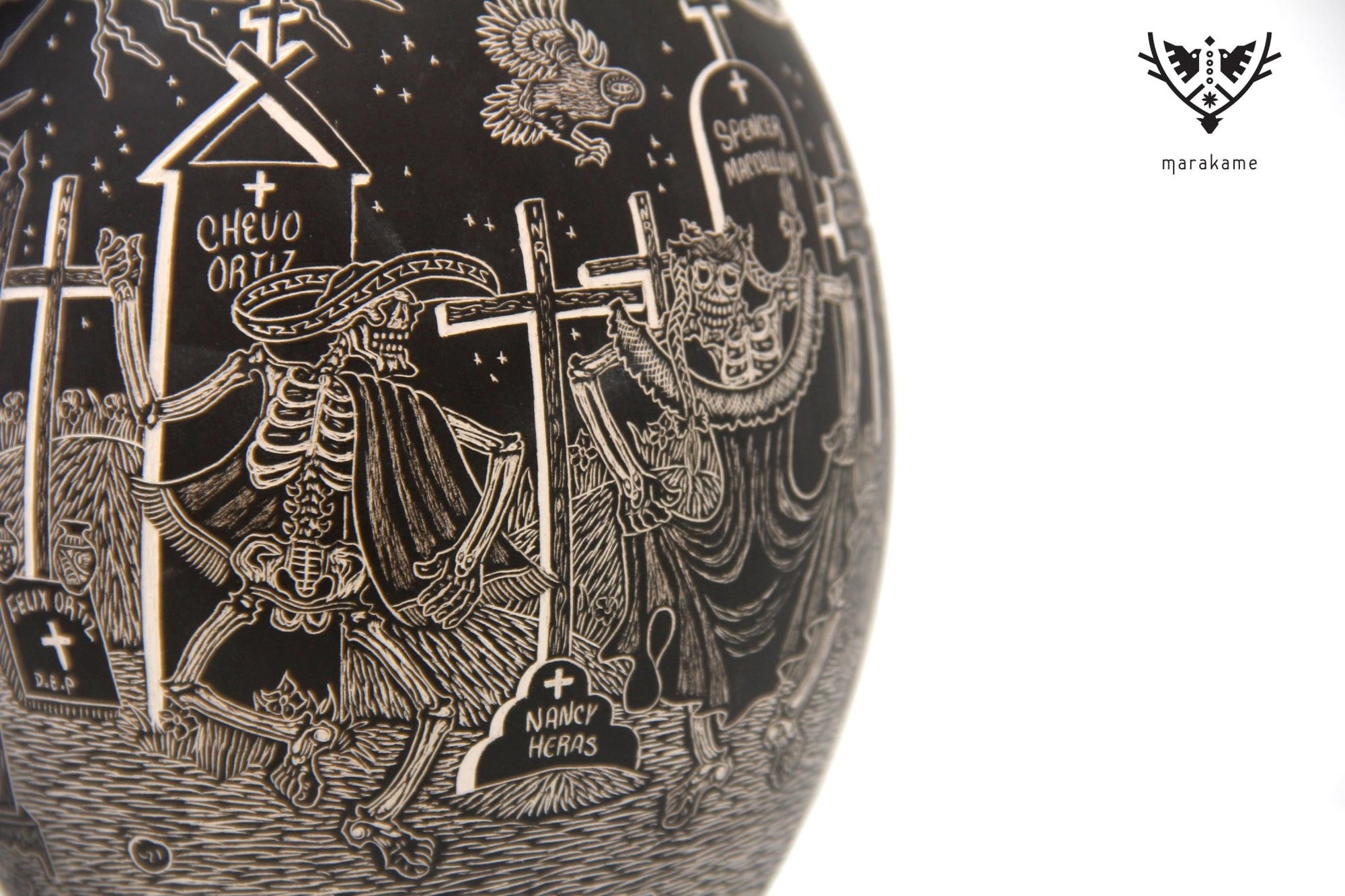 Mata Ortiz Keramik – Gebet im Pantheon bei Nacht – Tag der Toten – Huichol-Kunst – Marakame