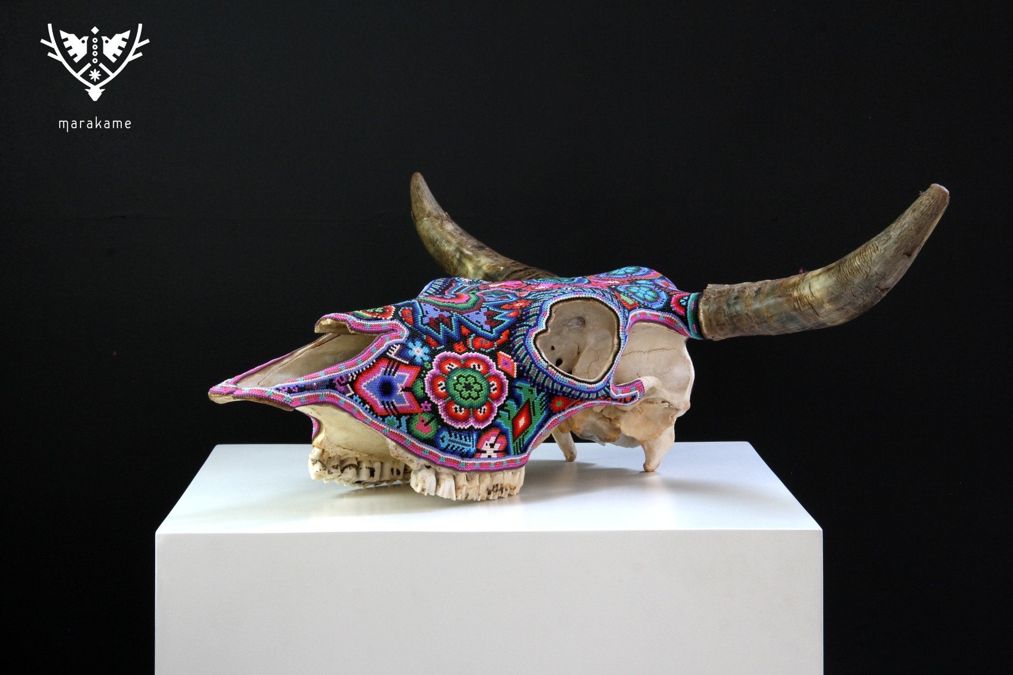 Cráneo de vaca Arte Huichol - Los Marakates - Arte Huichol - Marakame
