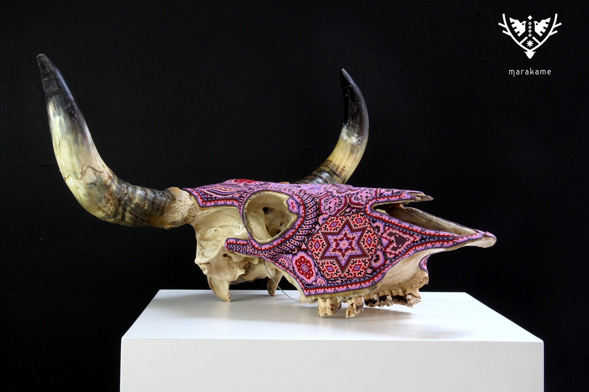 Cráneo de vaca Arte Huichol - Maye Hikuri - Arte Huichol - Marakame