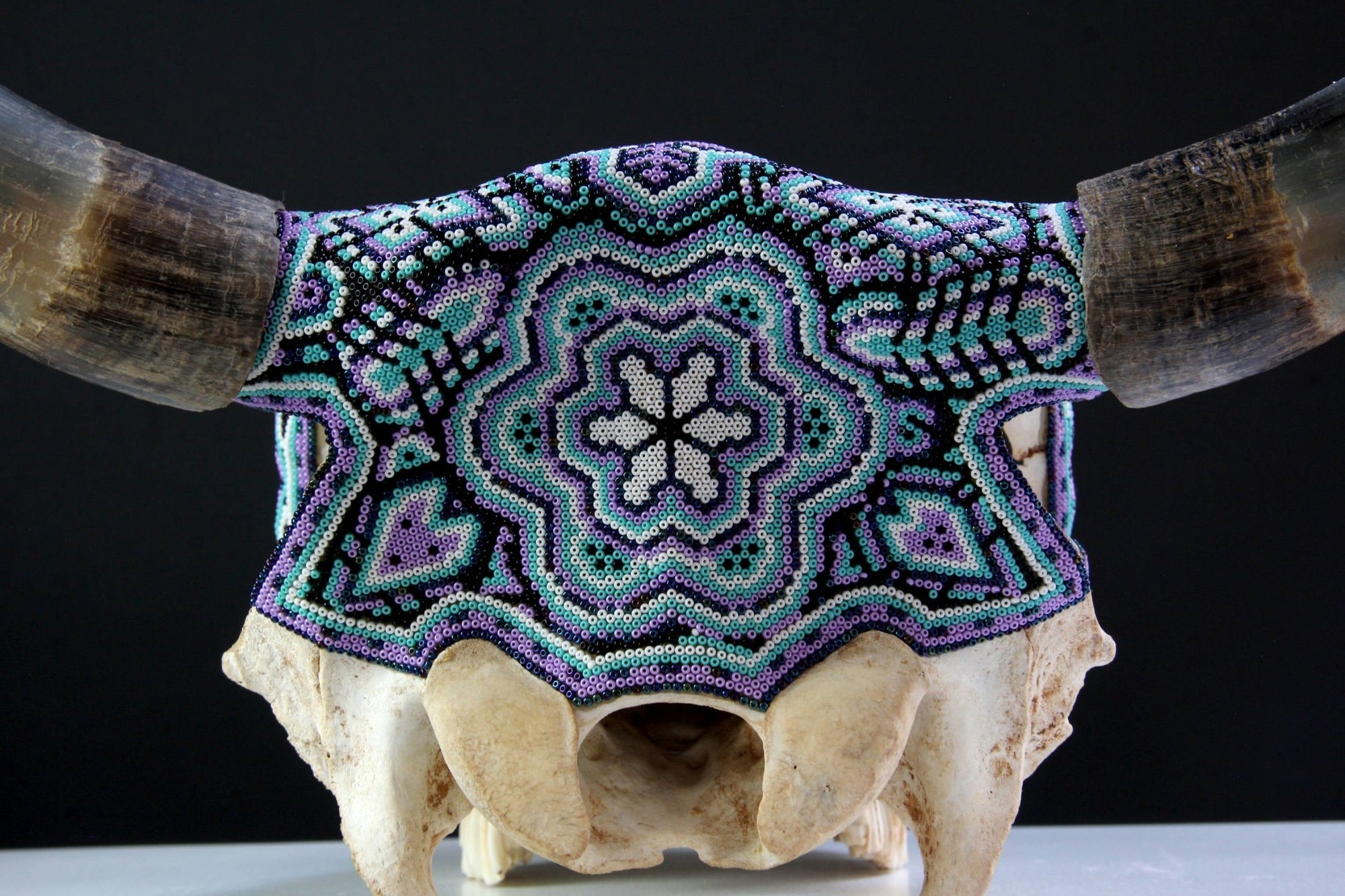 Crâne de vache Art Huichol - Mayes - Art Huichol - Marakame