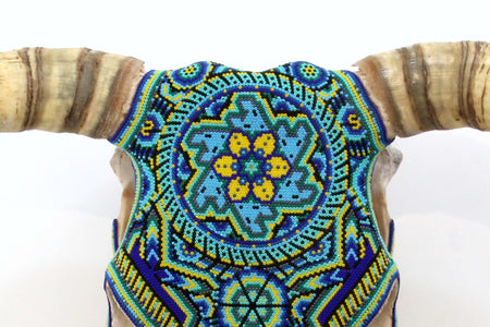 Crâne de vache Art Huichol - tuutú nusa - Art Huichol - Marakame