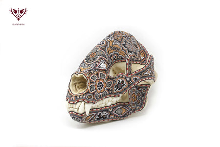 Cráneo Hiperrealista de Oso Panda escala real "Hutse" - Arte Huichol - Marakame