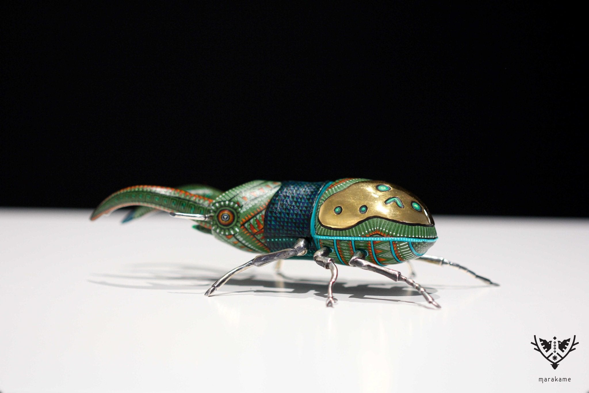 Female beetle - Witol yee XIII - Huichol Art - Marakame