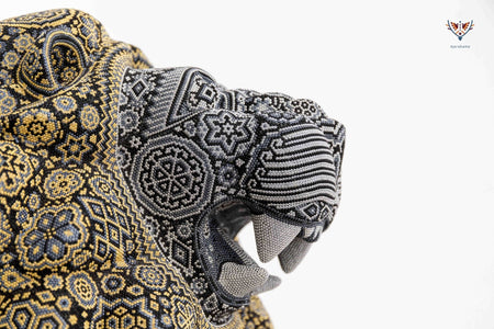 彫刻ウイチョル族アート - 偉大なライオン - ウイチョル族アート - マラカメ