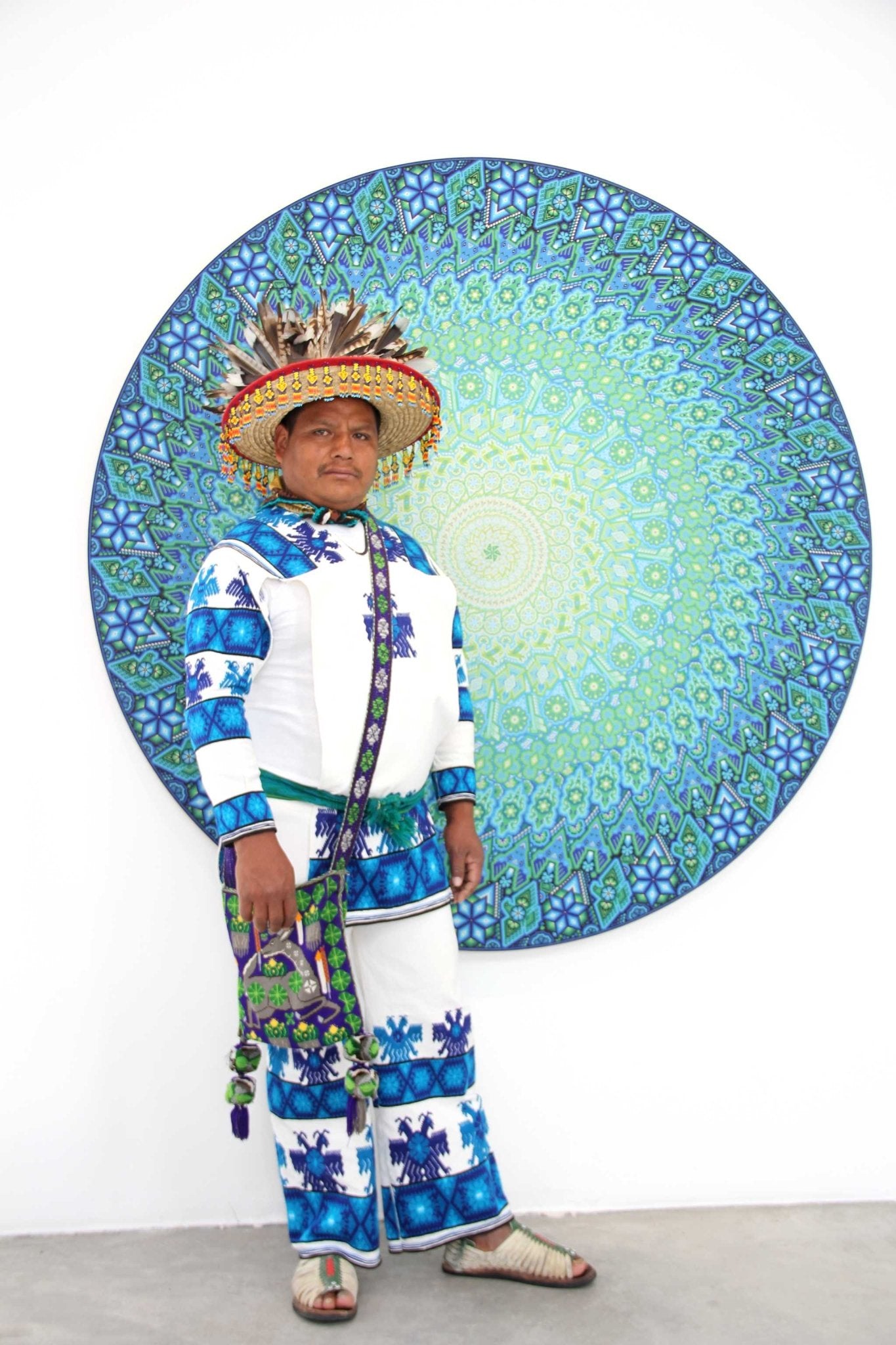 Nierika de Chaquira Circle Aykutsi meniuwe - 話し、供物を求めるペヨーテ - 160 cm。 - ウイチョル族の芸術 - マラカメ