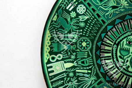 Nierika de Yarn Huichol Circle - The footprints of the old woman - 120 cm. - Huichol Art - Marakame